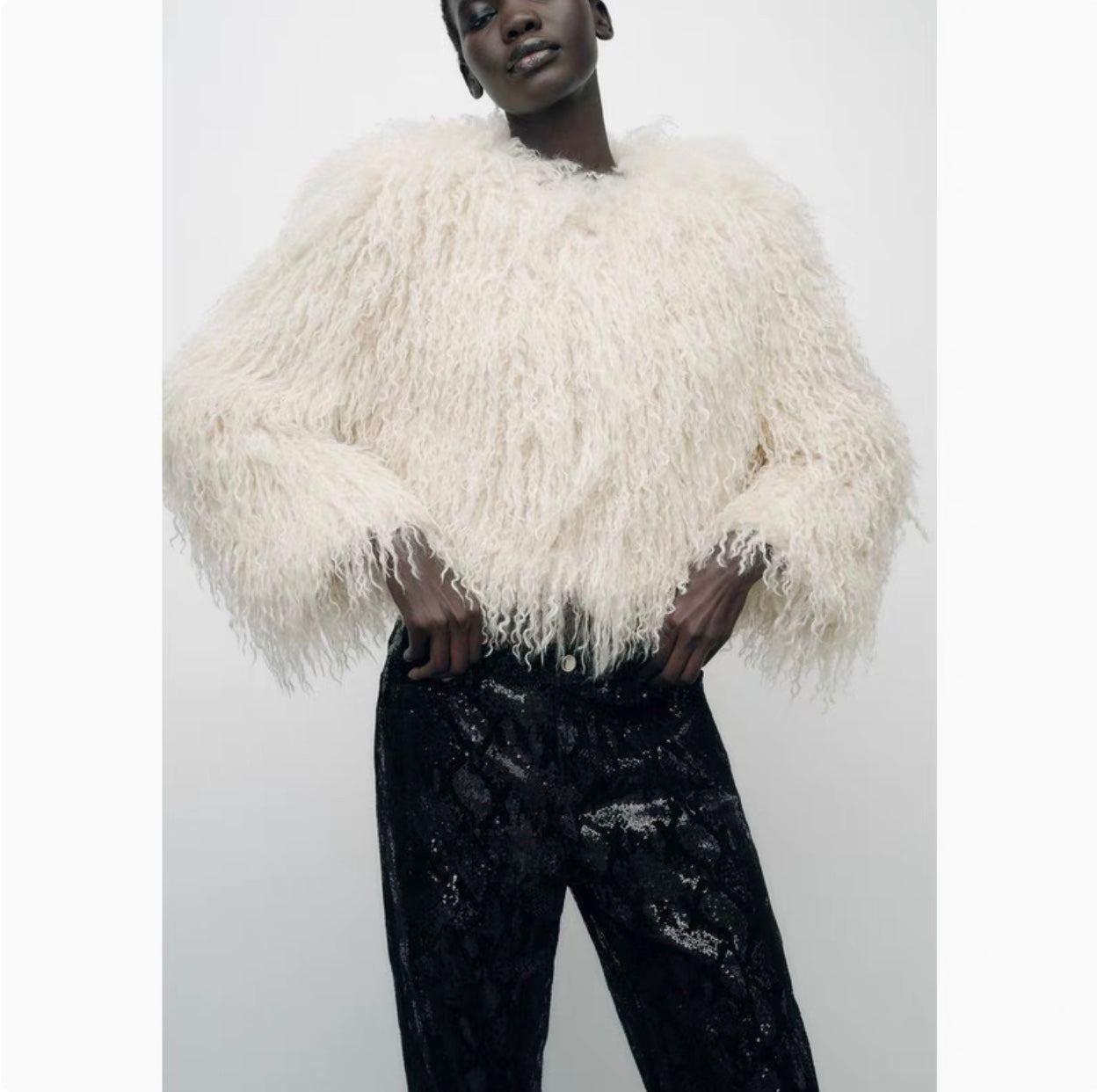 Virale Jacke mit Fell für Frauen