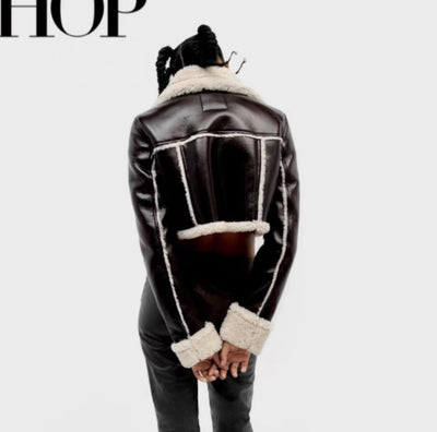 Stylische Cropped Bikerjacke aus Kunstleder für Frauen