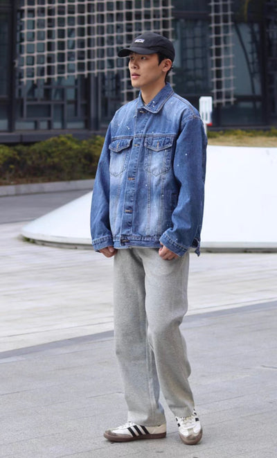 Jeansjacke mit Farbspritzen