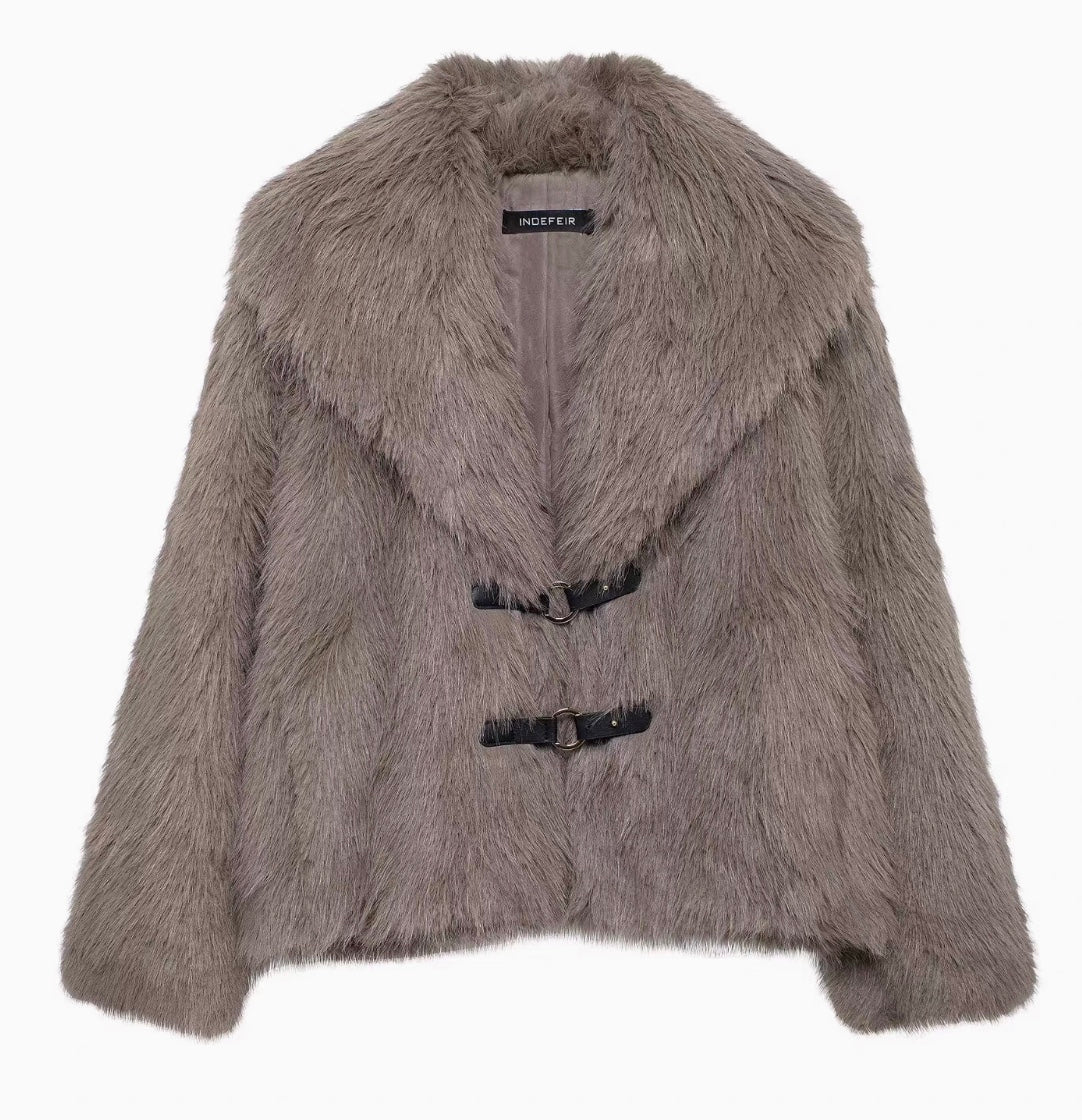 Virale Kurze Kunstfelljacke mit Knopf für Frauen