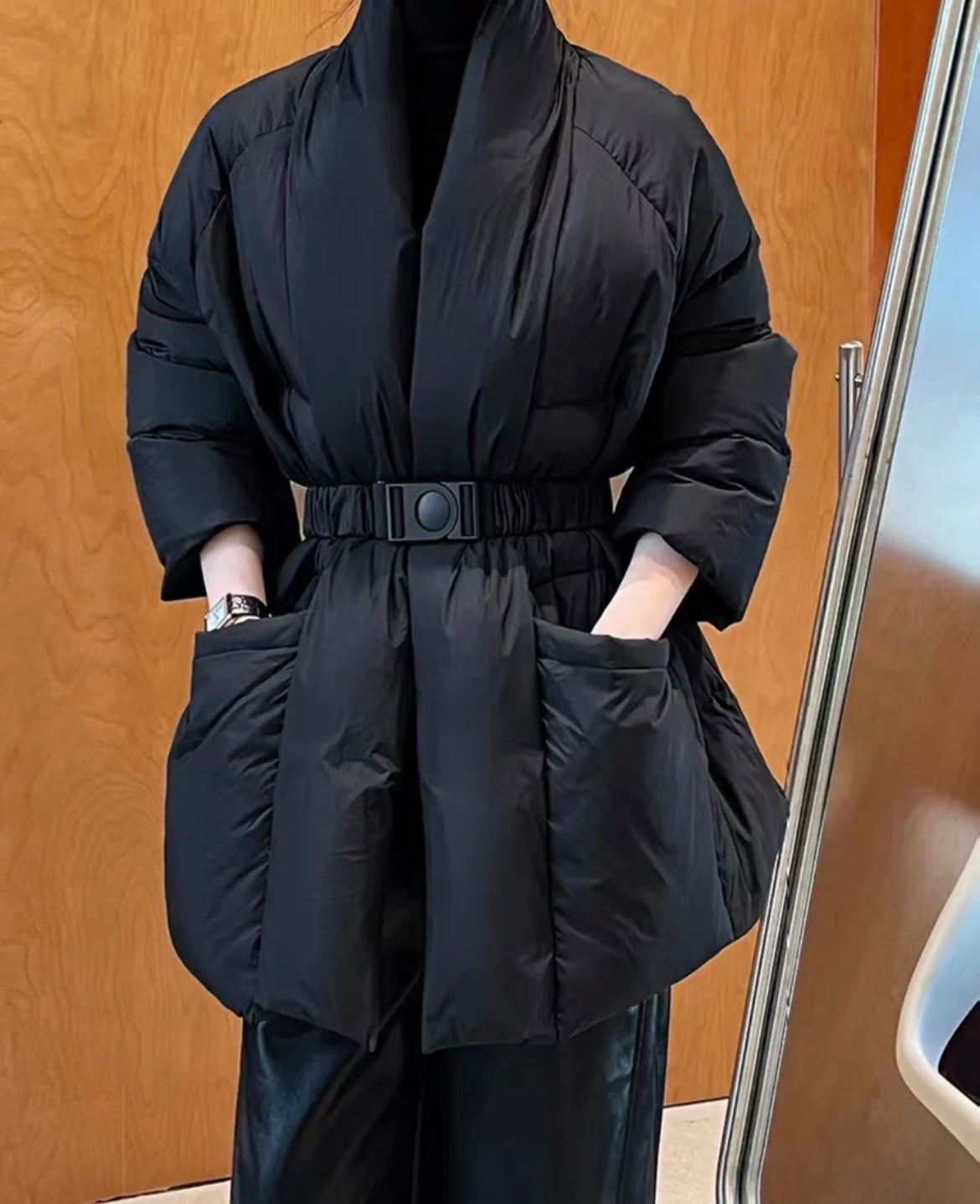 Stylische Pufferjacke mit Gürtel für Frauen