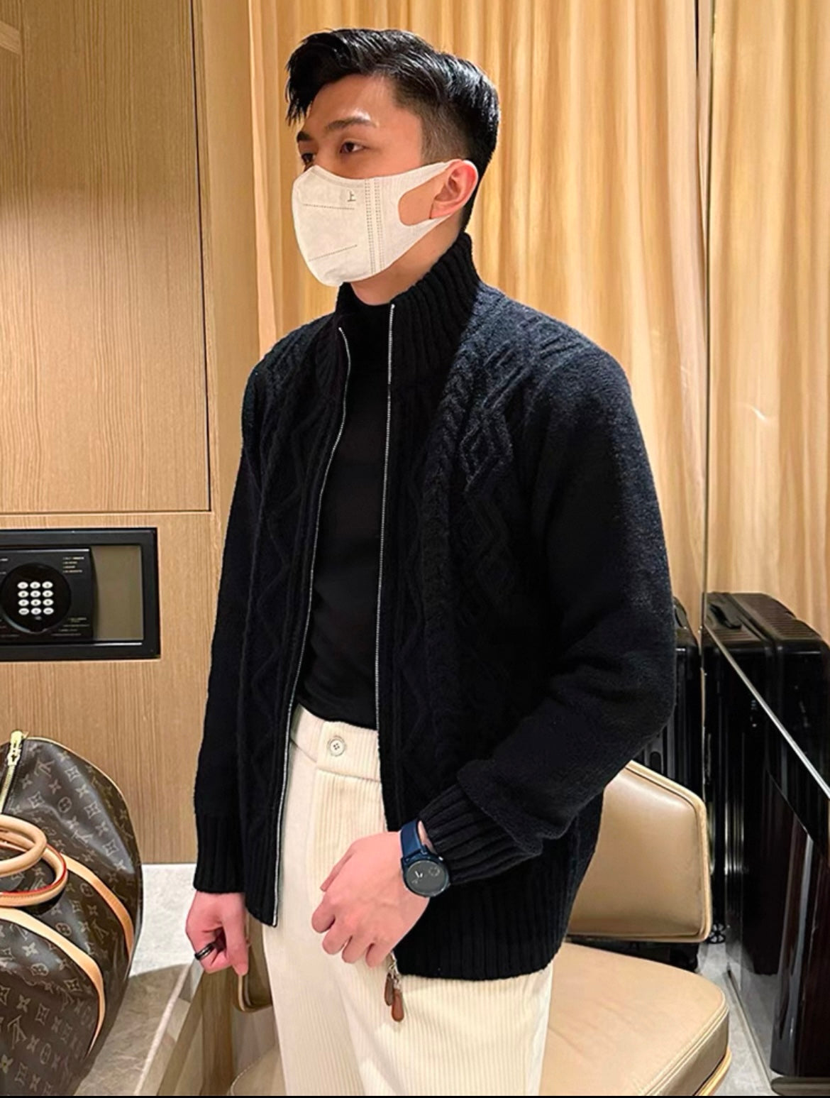 Dicke Strickjacke mit Zopfmuster und Reißverschluss für Herren